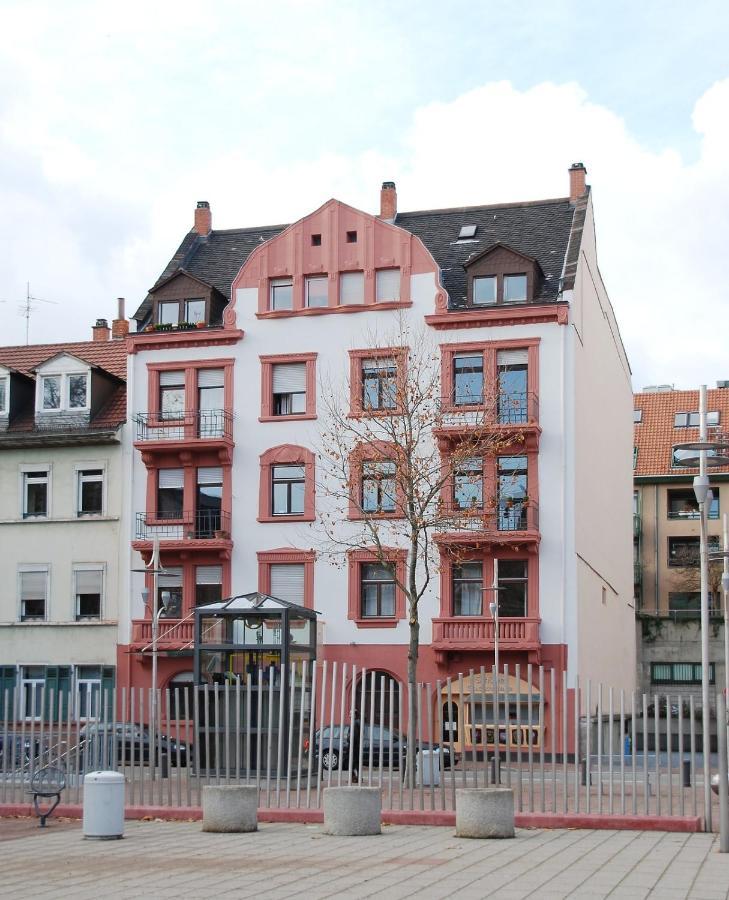 Homestay Sonniges Mit Balkon Im Herzen Mannheims