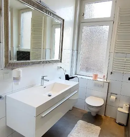 Sonniges Zimmer Mit Balkon Im Herzen Mannheims Exterior photo